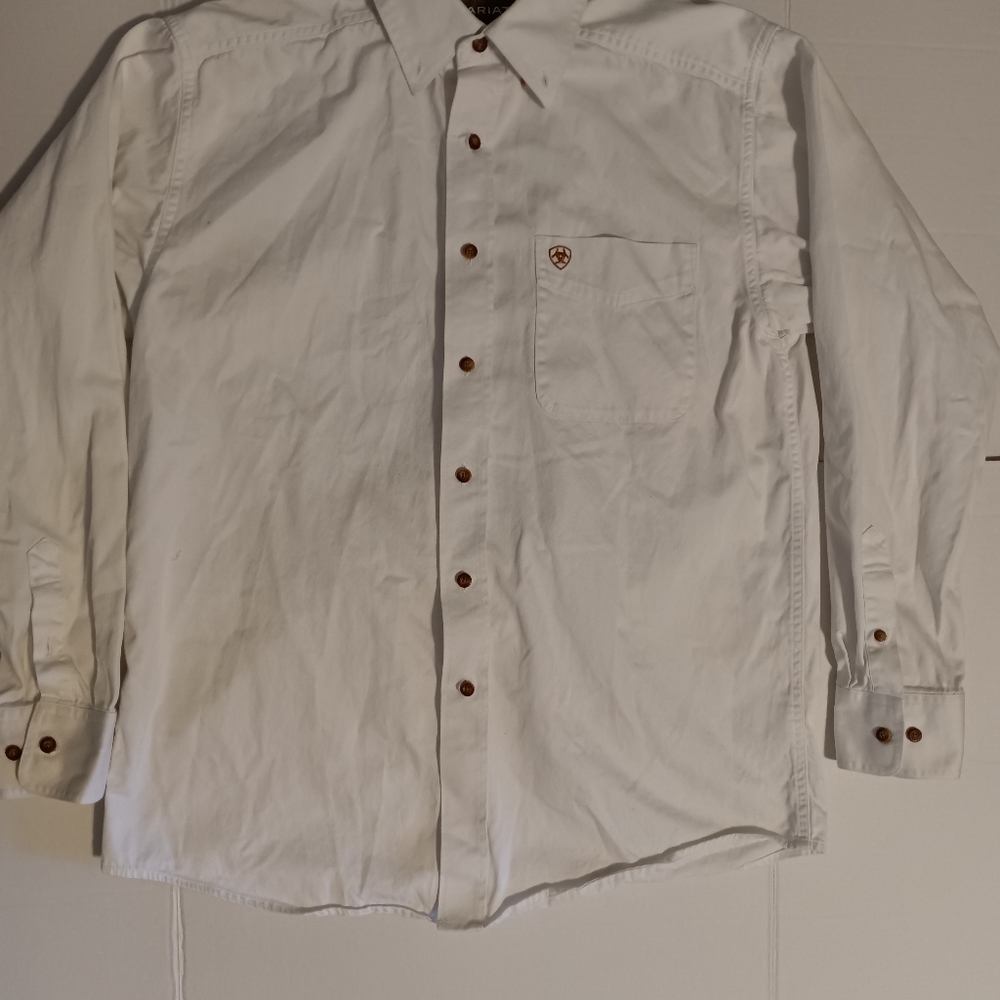 Ariat man's button down shirt size M